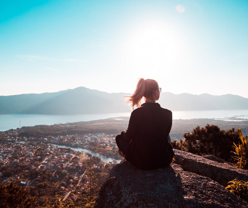 10 Journaling Prompts to Deepen Your Travel Experience - Journey & Bloom